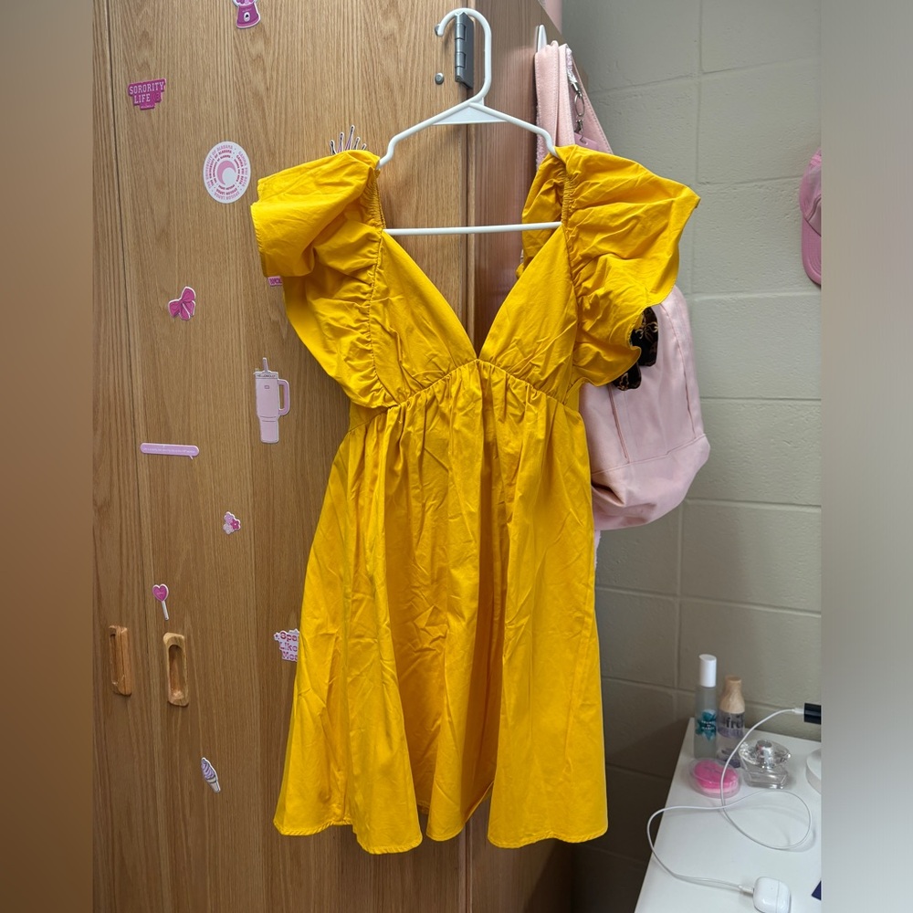 summer dress with puffy sleeves